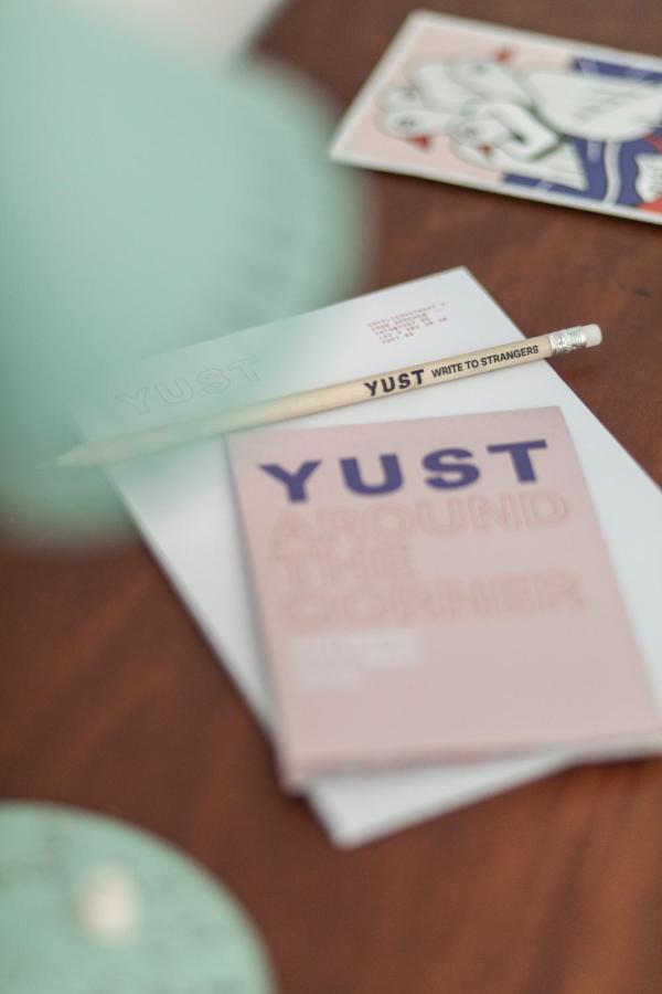 Yust Hotel *