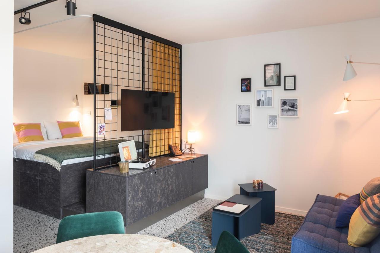 Yust Hotel